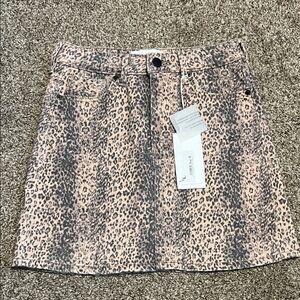 Dear John Quinn Snow Leopard mini skirt